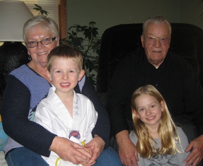 happy-grandparents-400x327