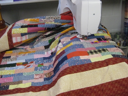 A Fall Scrappy Quilt 010 (440x330)