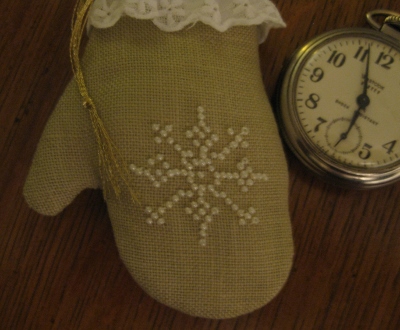 Christmas Mitten (400x330)