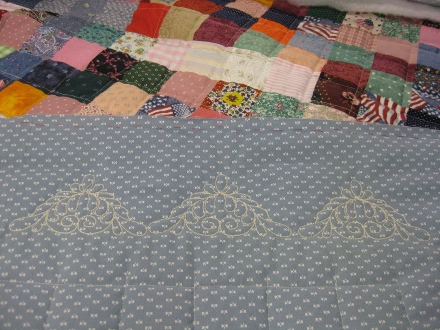 Scrappy Classic Quilt 010 (440x330)